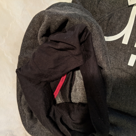 NWT Calvin Klein Set - Picture 3 of 11